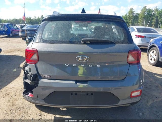2022 HYUNDAI VENUE LIMITED 16