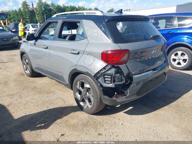 2022 HYUNDAI VENUE LIMITED 3