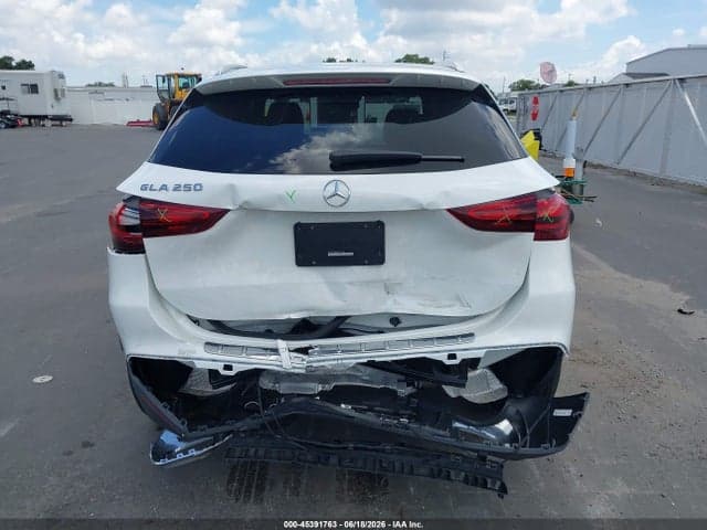 2025 MERCEDES-BENZ GLA 250 4MATIC 6