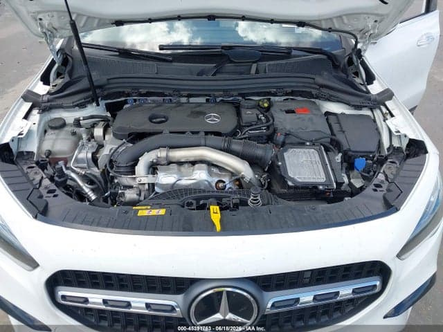 2025 MERCEDES-BENZ GLA 250 4MATIC 10