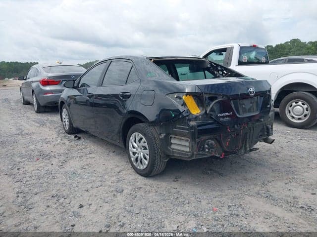 2019 TOYOTA COROLLA LE 3