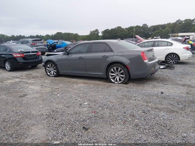 2019 CHRYSLER 300 TOURING 3