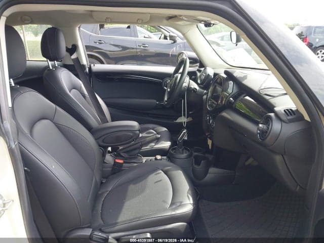 2021 MINI HARDTOP COOPER 5