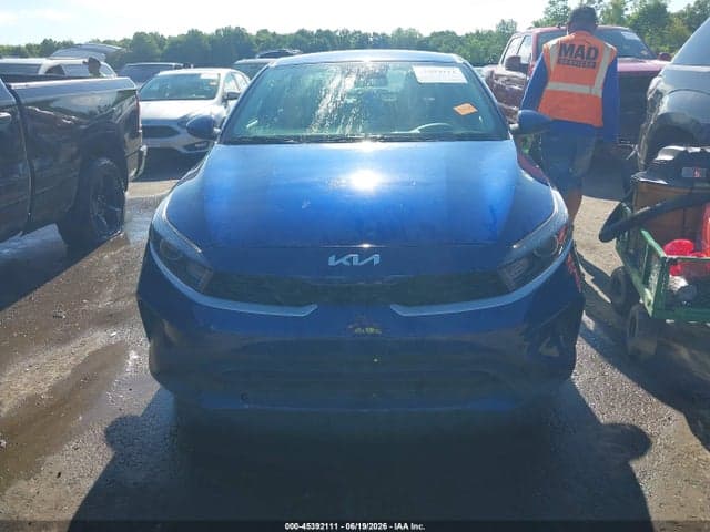 2024 KIA FORTE LXS 12