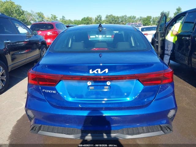 2024 KIA FORTE LXS 16