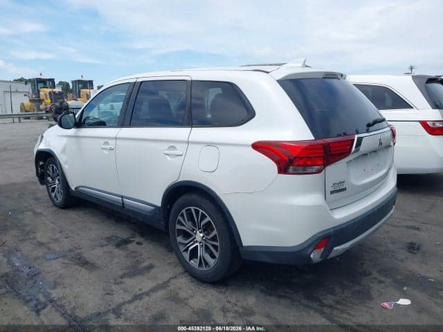 2017 MITSUBISHI OUTLANDER ES 3