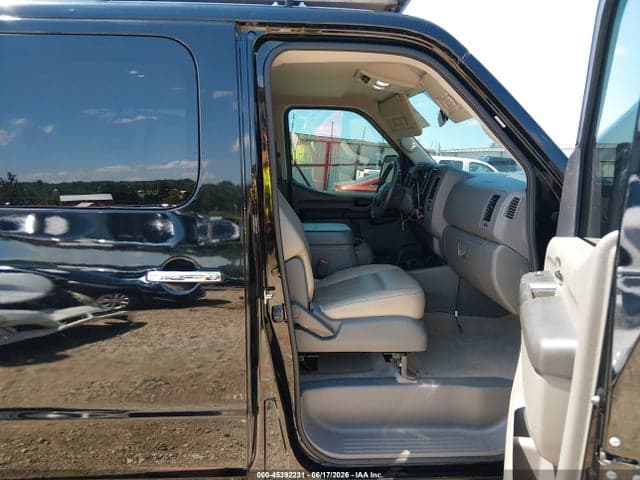2019 NISSAN NV PASSENGER NV3500 HD SL V8 5