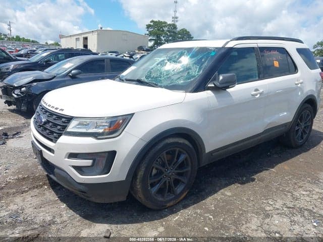 2017 FORD EXPLORER XLT 2