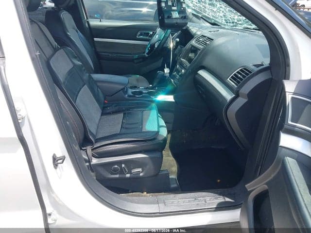 2017 FORD EXPLORER XLT 5