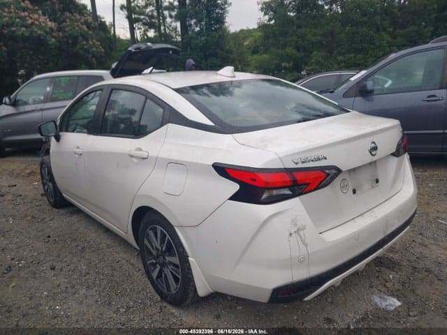 2021 NISSAN VERSA SV XTRONIC CVT 3
