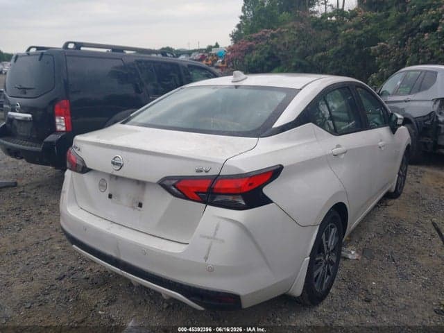 2021 NISSAN VERSA SV XTRONIC CVT 4