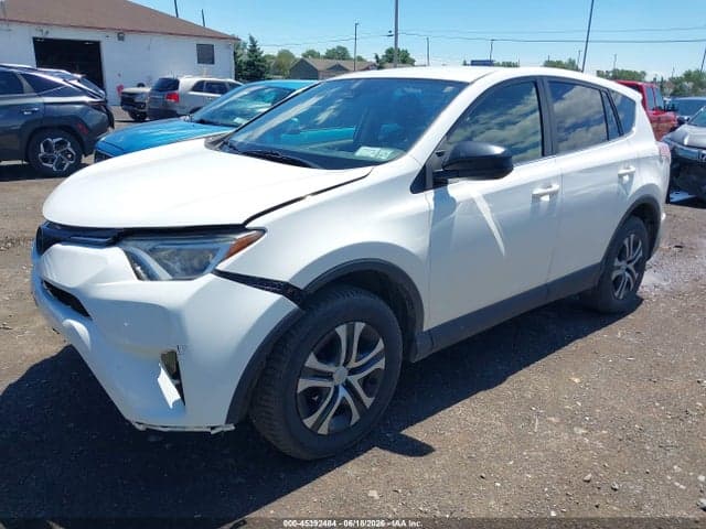 2018 TOYOTA RAV4 LE 2