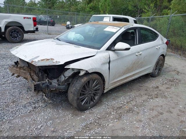 2017 HYUNDAI ELANTRA SE 2