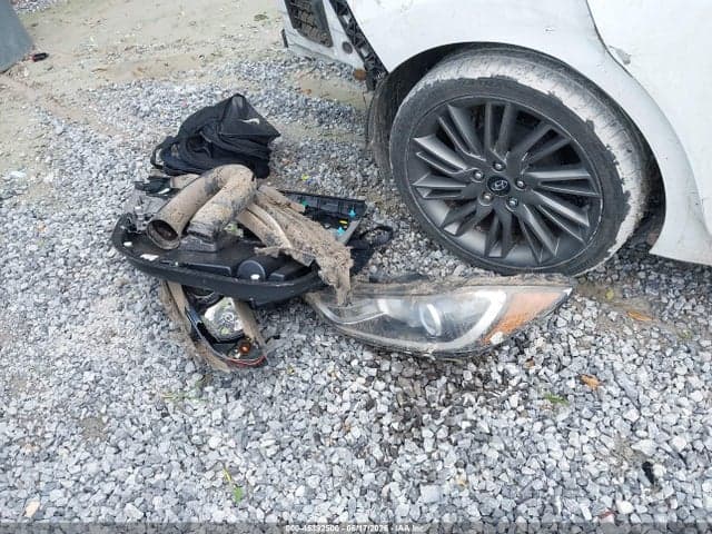 2017 HYUNDAI ELANTRA SE 12