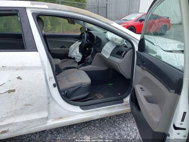 2017 HYUNDAI ELANTRA SE 5