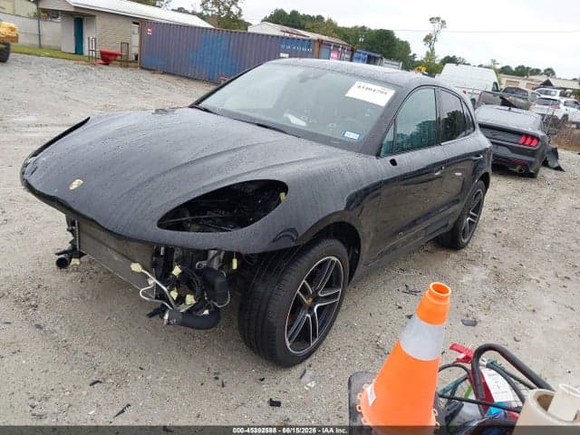 2020 PORSCHE MACAN 2