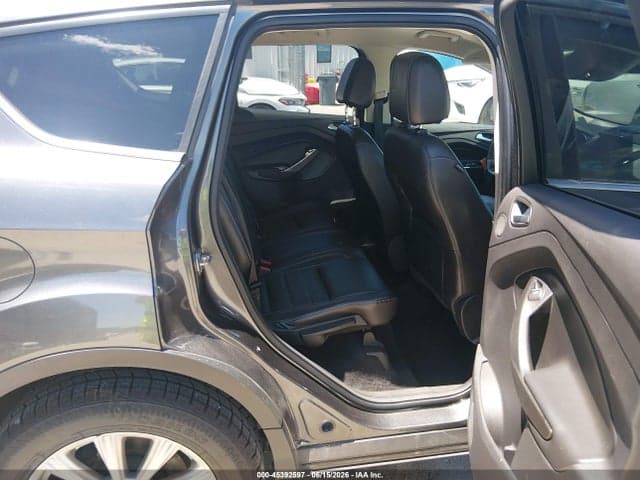2017 FORD ESCAPE TITANIUM 8