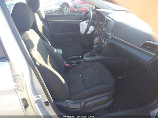 2019 HYUNDAI ELANTRA SEL 6