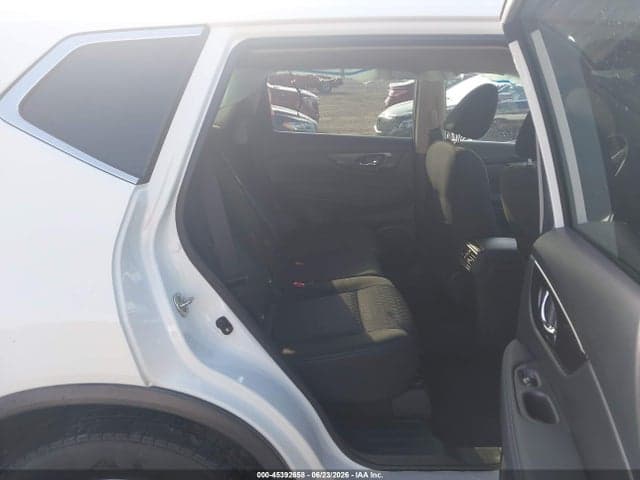 2019 NISSAN ROGUE S 8