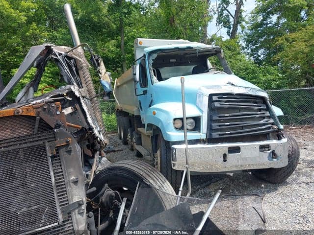 2017 FREIGHTLINER 114SD - 1