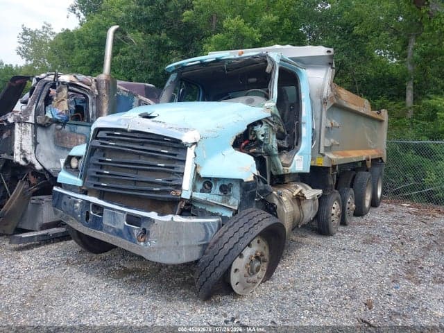 2017 FREIGHTLINER 114SD 12