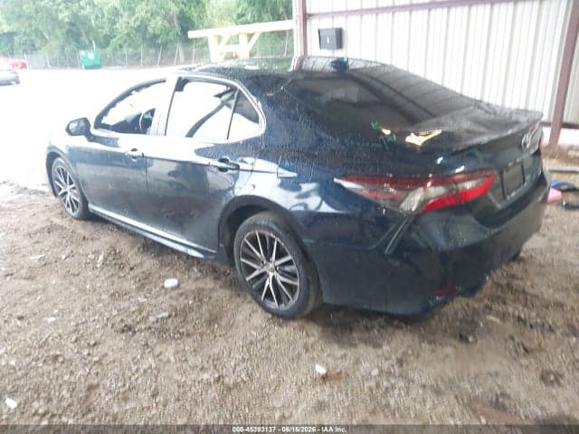2021 TOYOTA CAMRY SE 3