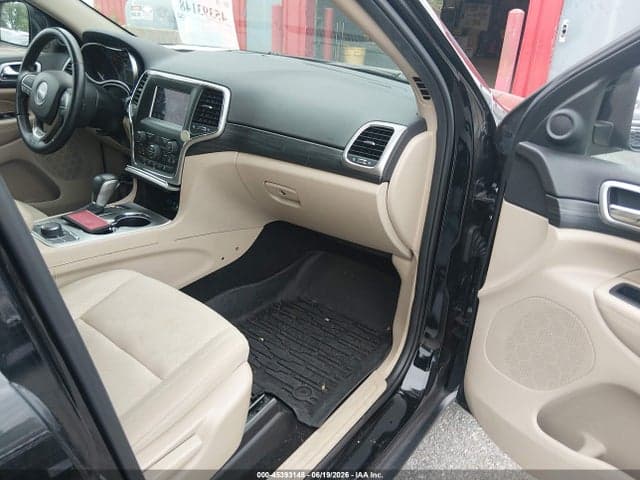 2019 JEEP GRAND CHEROKEE LAREDO E 4X4 5