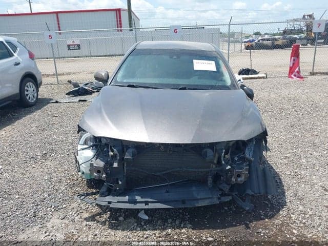 2018 TOYOTA CAMRY LE 13