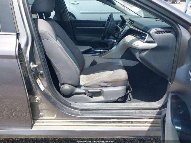 2018 TOYOTA CAMRY LE 5