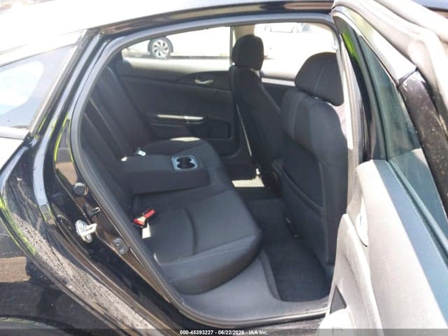 2018 HONDA CIVIC EX 8