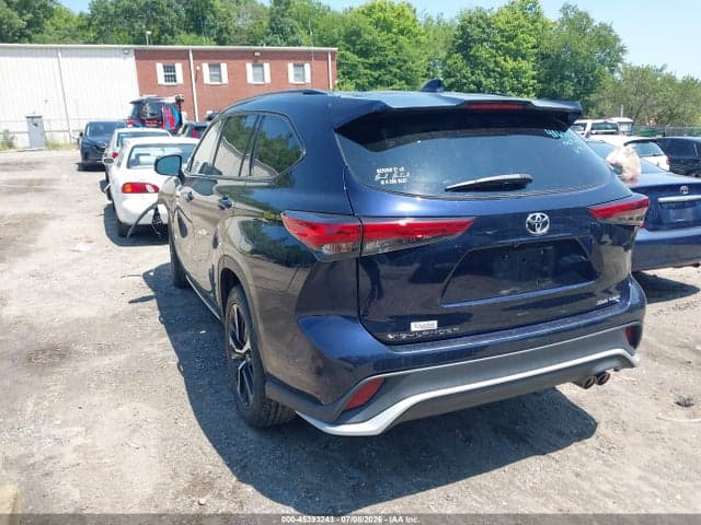 2021 TOYOTA HIGHLANDER XSE 3