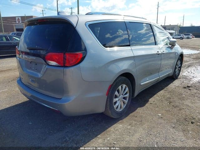 2017 CHRYSLER PACIFICA TOURING-L PLUS 4