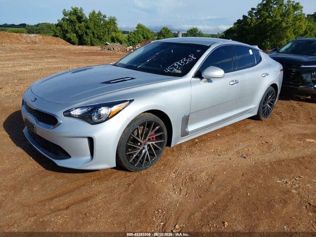 2018 KIA STINGER 2