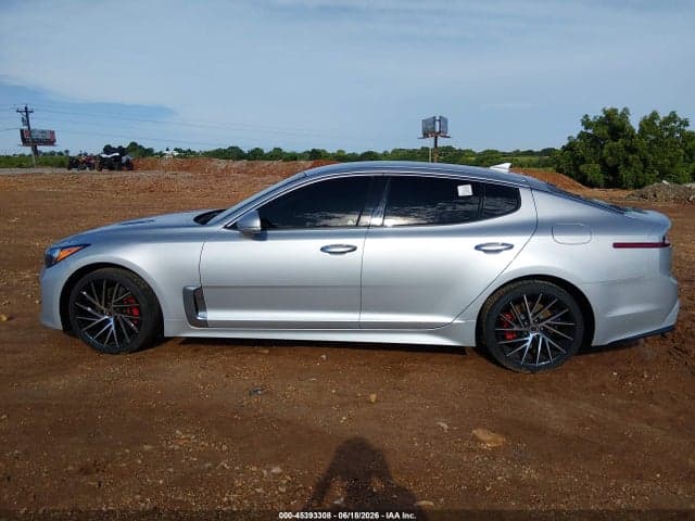 2018 KIA STINGER 14
