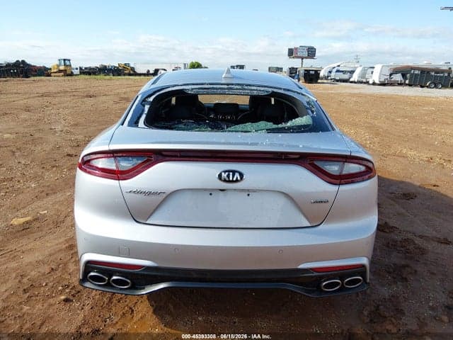 2018 KIA STINGER 16