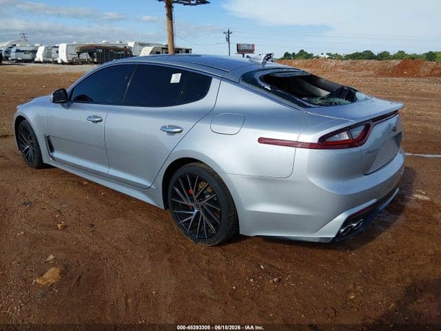 2018 KIA STINGER 3