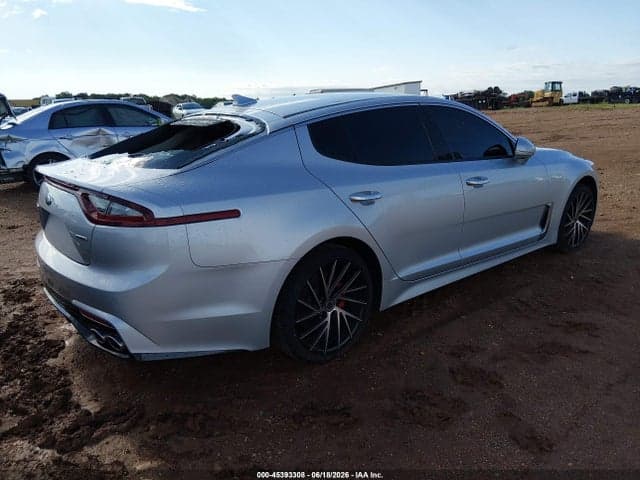 2018 KIA STINGER 4