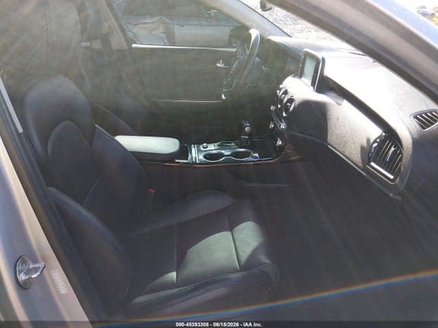 2018 KIA STINGER 5