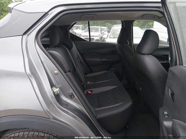 2020 NISSAN KICKS S XTRONIC CVT 8