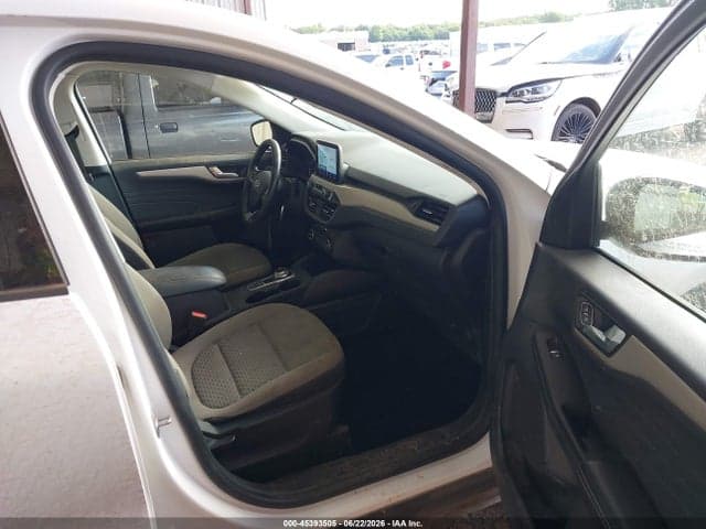 2021 FORD ESCAPE SE 5