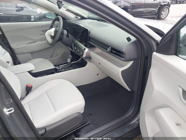 2026 HYUNDAI KONA SE 5