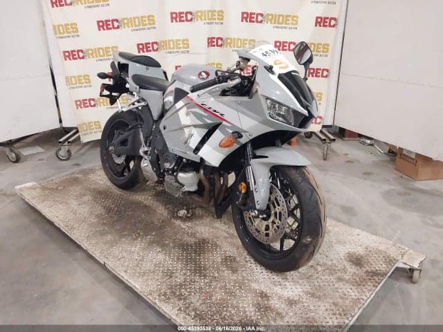 2026 HONDA CBR600 RR 1