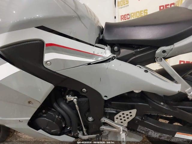 2026 HONDA CBR600 RR 18