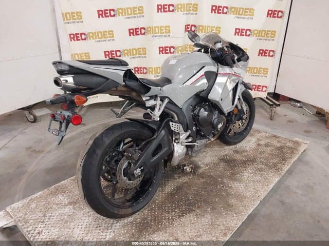 2026 HONDA CBR600 RR 4