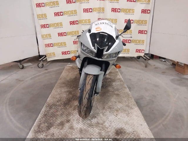 2026 HONDA CBR600 RR 5