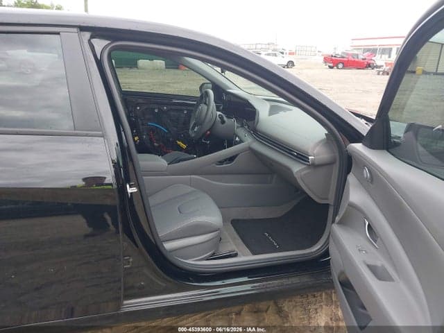 2024 HYUNDAI ELANTRA SEL 5