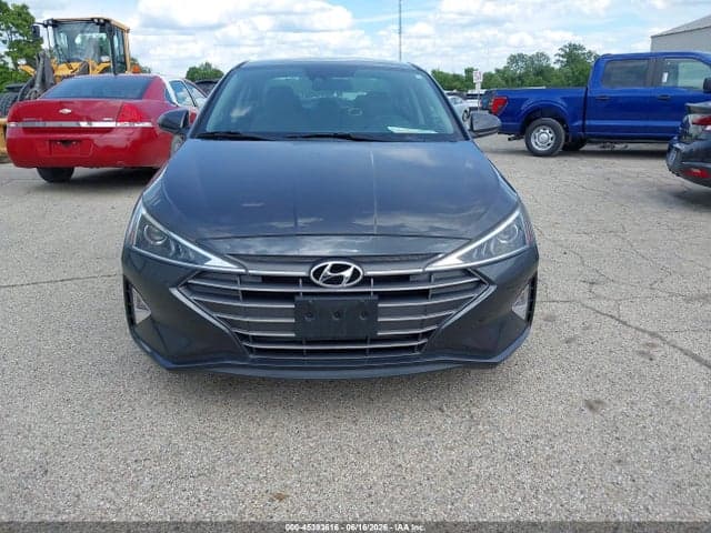 2020 HYUNDAI ELANTRA SE 14