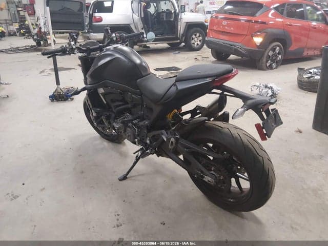 2023 DUCATI MONSTER 3