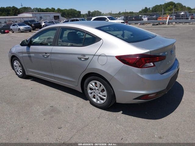 2020 HYUNDAI ELANTRA SE 3