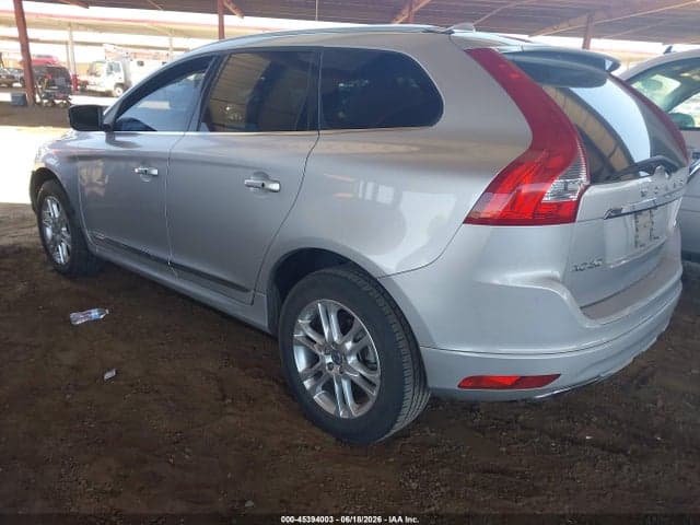 2015 VOLVO XC60 T5 3